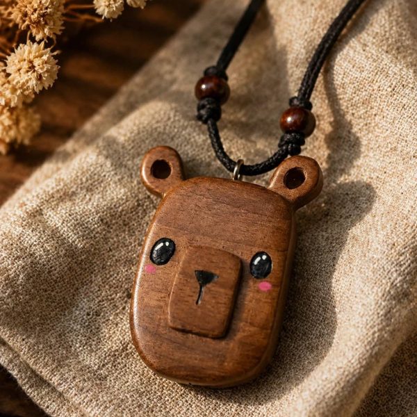 گردنبند چوبی با هنردست خرس کله2